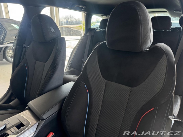 BMW 3 330i xDrive*M-SPORT*Distr 2025