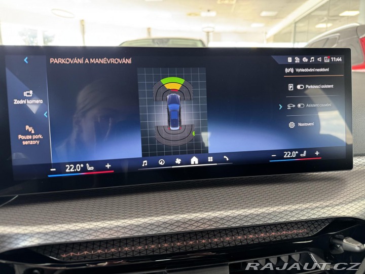 BMW 3 330i xDrive*M-SPORT*Distr 2025