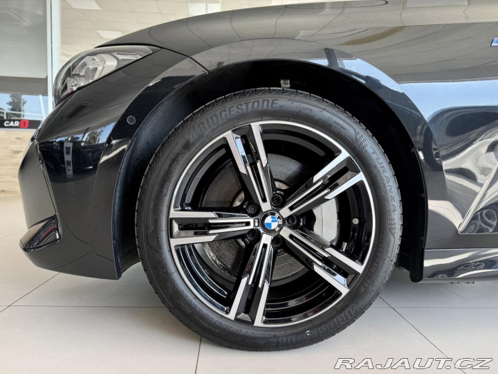 BMW 3 330i xDrive*M-SPORT*REZER 2025