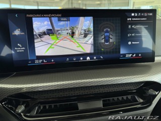 BMW 3 330i xDrive*M-SPORT*Distr 2025