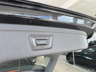 BMW 3 330i xDrive*M-SPORT*Distr 2025