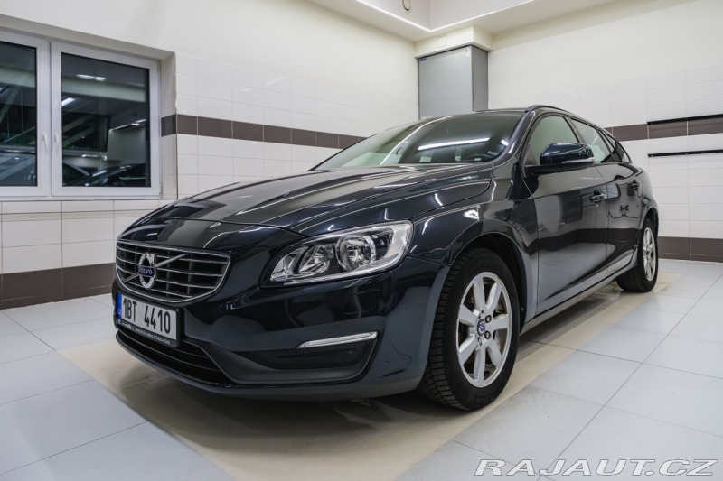 Volvo V60 2.0 D3 100kW man. pětivál