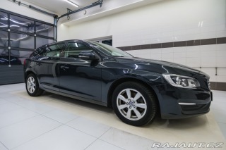 Volvo V60 2.0 D3 100kW man. pětivál 2014