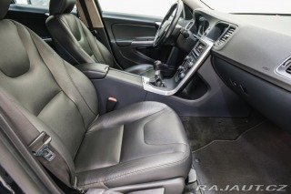 Volvo V60 2.0 D3 100kW man. pětivál 2014