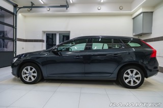 Volvo V60 2.0 D3 100kW man. pětivál 2014