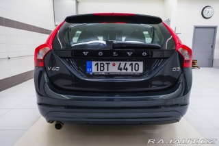 Volvo V60 2.0 D3 100kW man. pětivál 2014