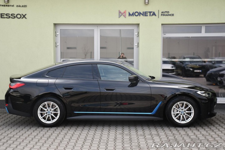 BMW i4 eDrive35 3L-ZÁRUKA  9tis. 2023