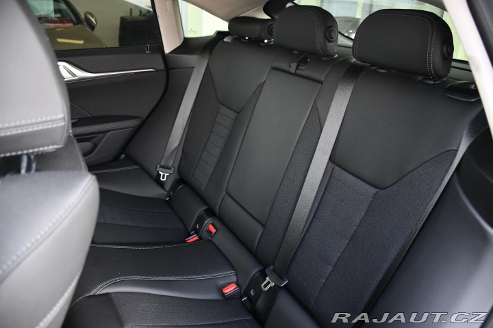 BMW i4 eDrive35 3L-ZÁRUKA  9tis. 2023