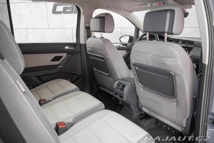 Volkswagen Touran 2.0 TDI WEBASTO*7.MÍST*ČR 2023