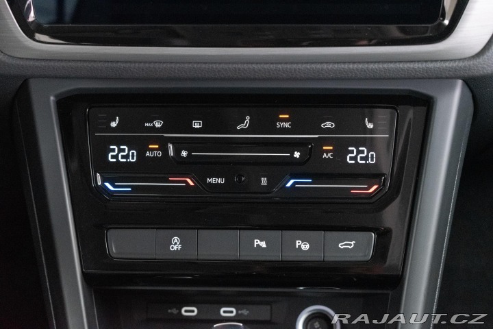 Volkswagen Touran 2.0 TDI WEBASTO*7.MÍST*ČR 2023