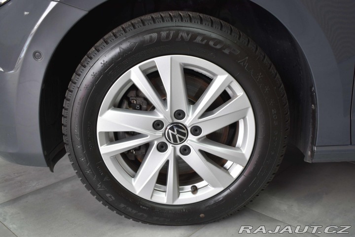 Volkswagen Touran 2.0 TDI WEBASTO*7.MÍST*ČR 2023