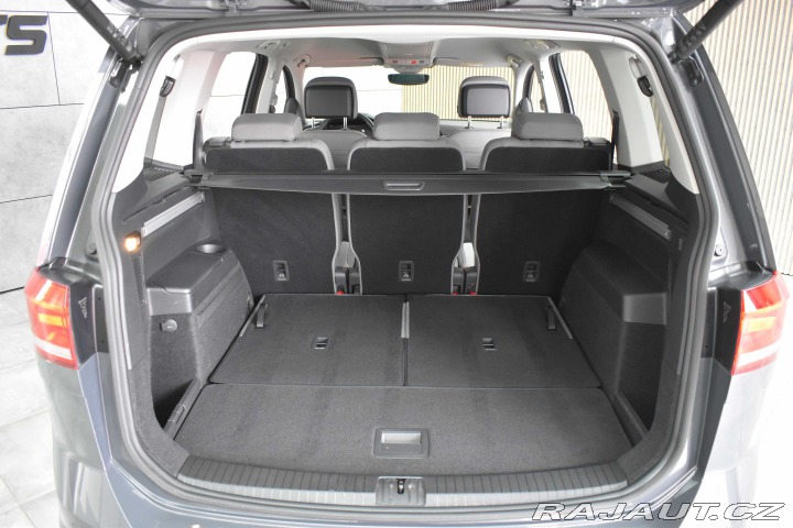 Volkswagen Touran 2.0 TDI WEBASTO*7.MÍST*ČR 2023
