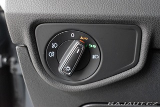 Volkswagen Touran 2.0 TDI WEBASTO*7.MÍST*ČR 2023