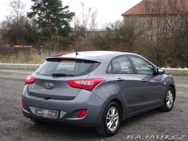 Hyundai i30 1.4i 73kW REZERVACE 2013