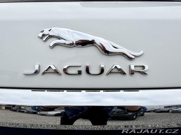 Jaguar XF 3,0 V6 Sportbrake REZERVA 2015