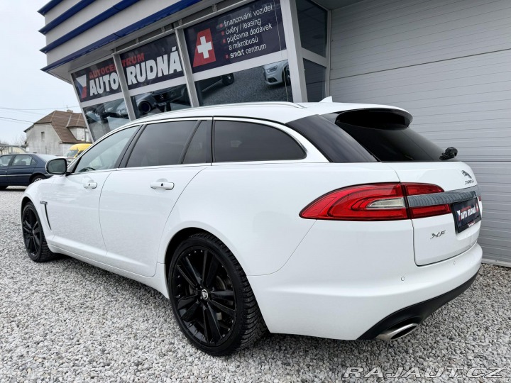 Jaguar XF 3,0 V6 Sportbrake REZERVA 2015