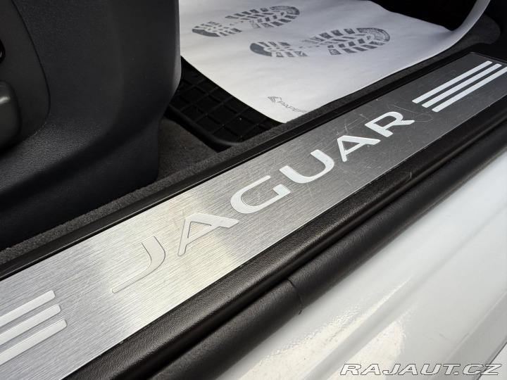 Jaguar XF 3,0 V6 Sportbrake REZERVA 2015