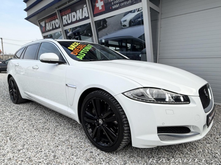 Jaguar XF 3,0 V6 Sportbrake REZERVA 2015