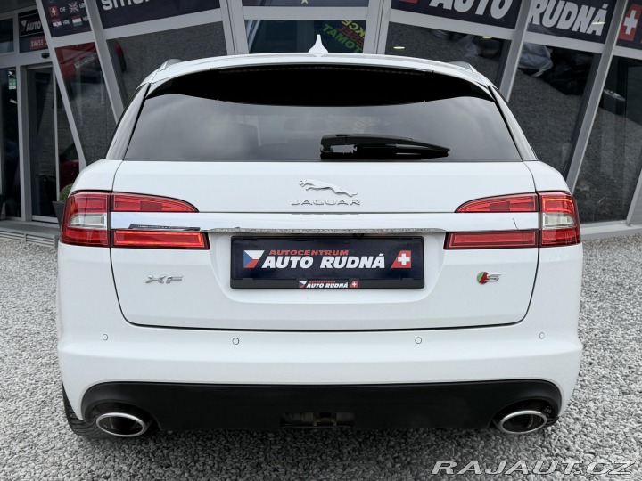 Jaguar XF 3,0 V6 Sportbrake REZERVA 2015
