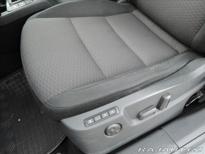 Škoda Superb 2,0 TDi 125kW ČR Elegance 2009