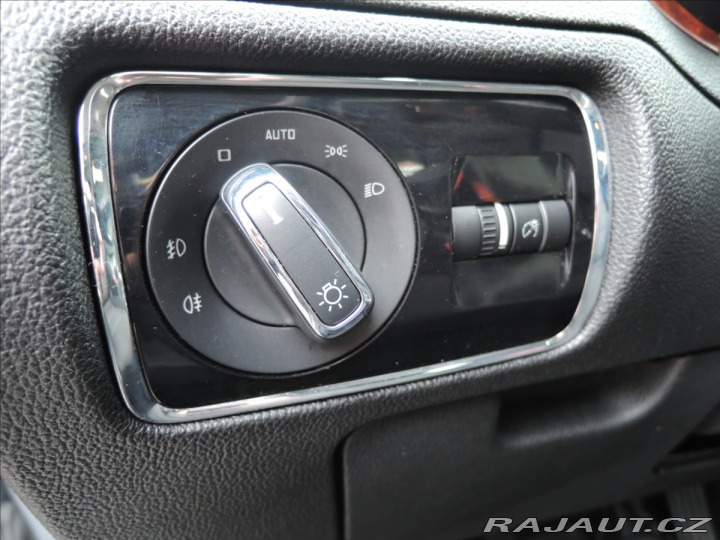 Škoda Superb 2,0 TDi 125kW ČR Elegance 2009