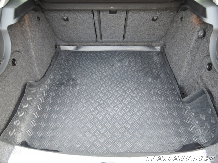 Škoda Superb 2,0 TDi 125kW ČR Elegance 2009