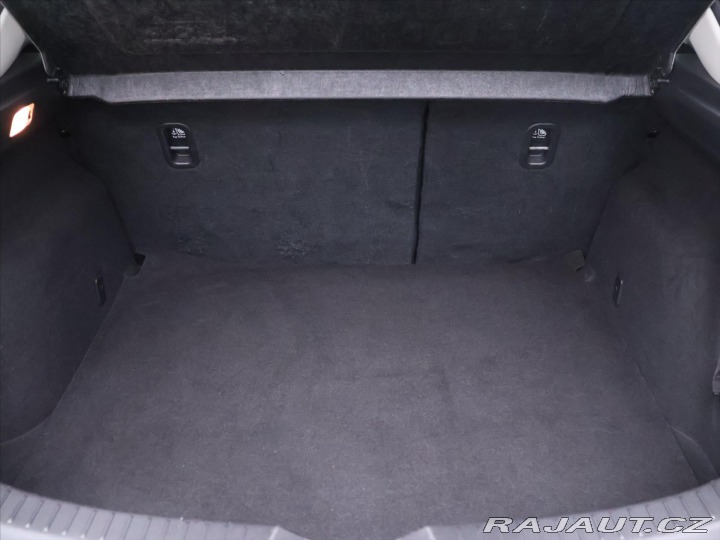 Mazda 3 2,0 Skyactiv-G 88kW Aut. 2014