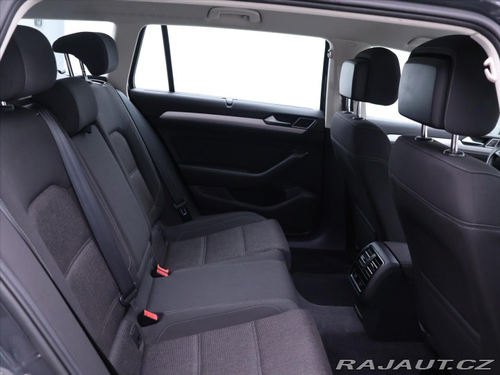 Volkswagen Passat 2,0 TDI 110kW DSG Comfort 2015