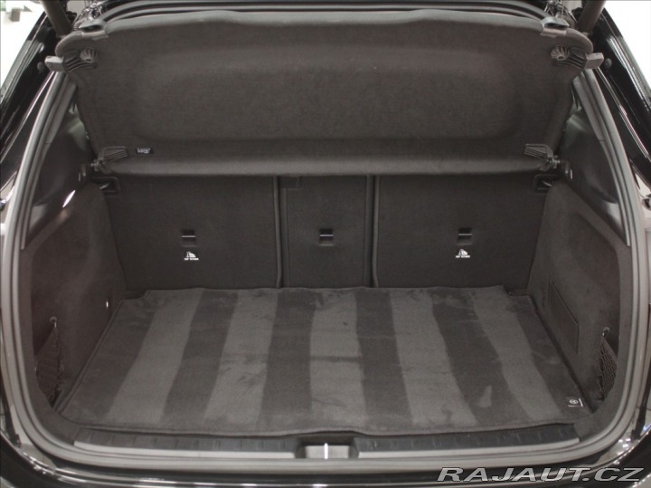 Mercedes-Benz GLA 2,0 200D 4Matic 1.maj.ČR. 2023