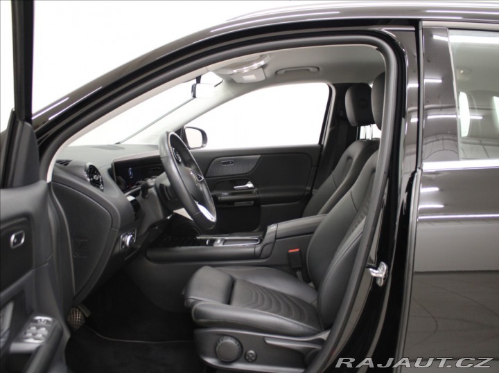 Mercedes-Benz GLA 2,0 200D 4Matic 1.maj.ČR. 2023