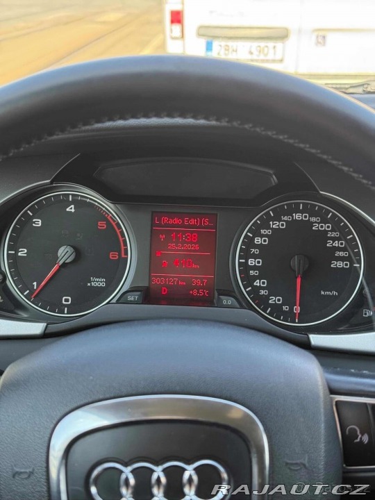 Audi A4 2,0 B8 2010 rok 2010