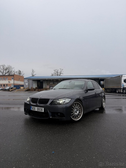 BMW 3 3,0   e90 330i
