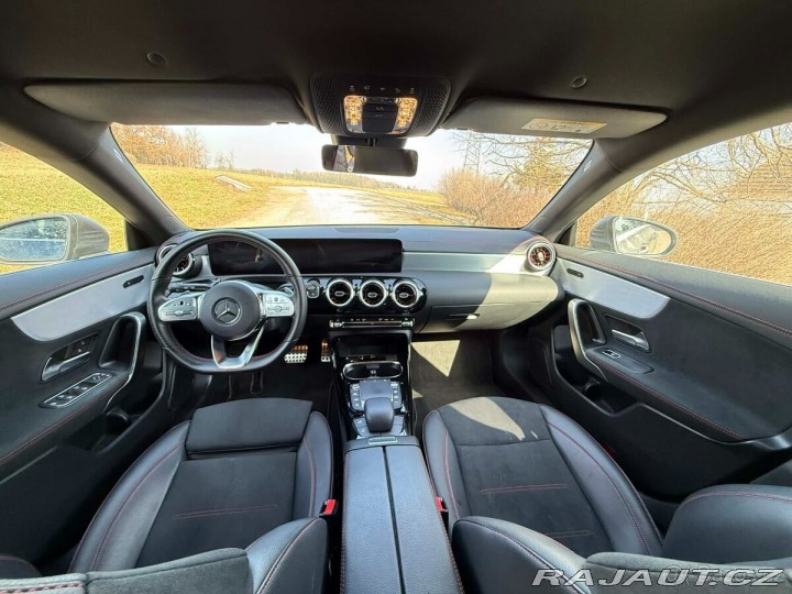 Mercedes-Benz CLA 2,0   35 AMG 4MATIC | 228 2021
