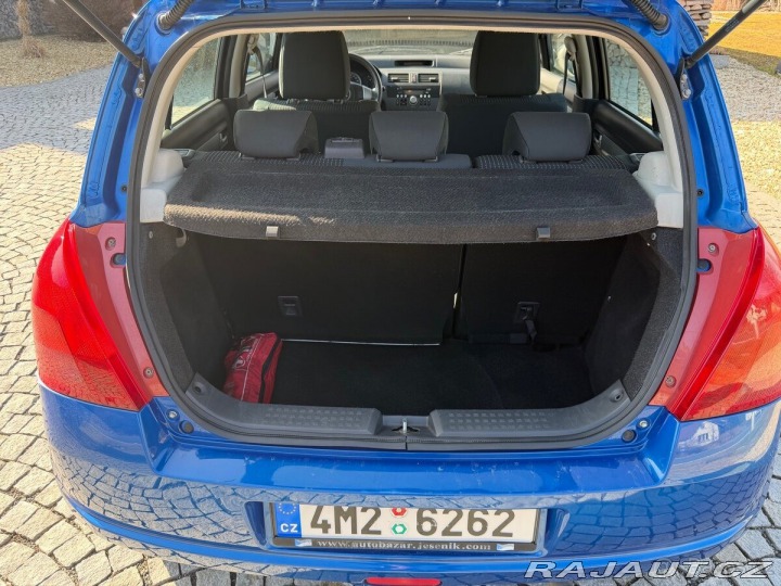 Suzuki Swift 1,3 1800