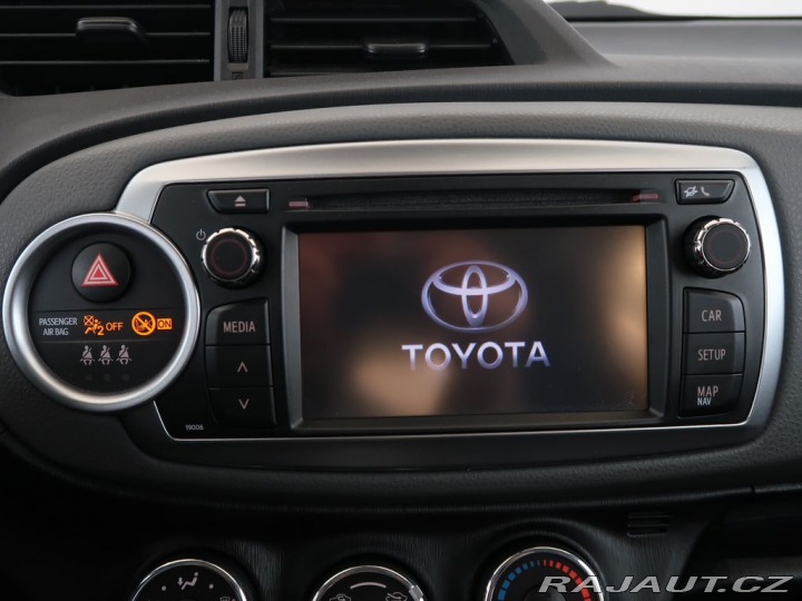 Toyota Yaris 1.33DualVVT-i,CZ,ActiveDe 2012