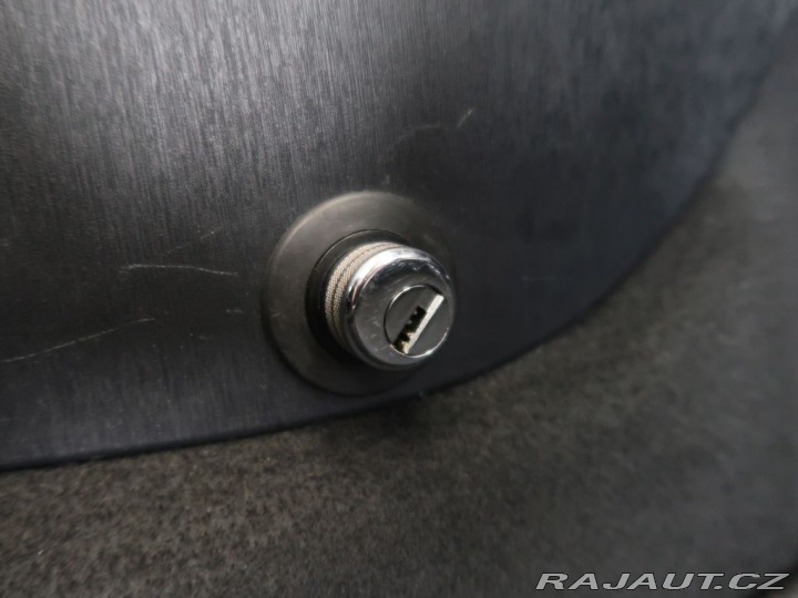 Toyota Yaris 1.33VVT-i,CZ,Active,Manuá 2012