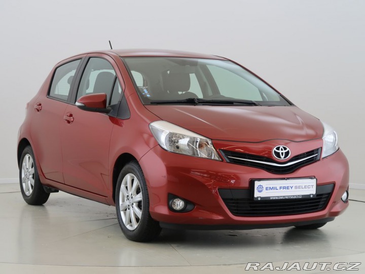 Toyota Yaris 1.33VVT-i,CZ,Active,Manuá 2012
