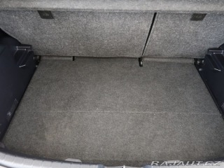 Toyota Yaris 1.33DualVVT-i,CZ,ActiveDe 2012