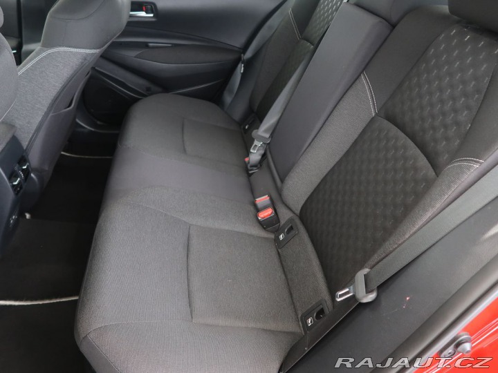 Toyota Corolla 1.8Hybrid,1Maj,CZ,DPH,Sty 2024