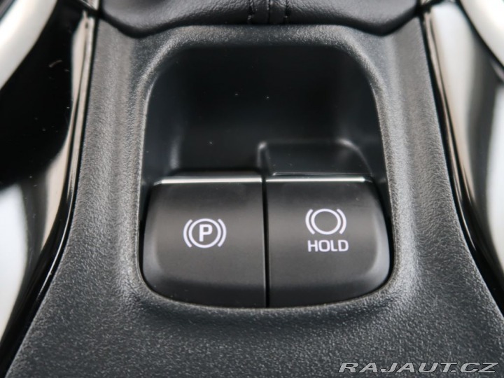 Toyota Corolla 1.8Hybrid,1Maj,CZ,DPH,Sty 2025