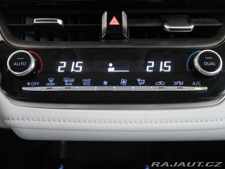Toyota Corolla 2.0Hybrid,CZ,DPH,ComfortT 2022