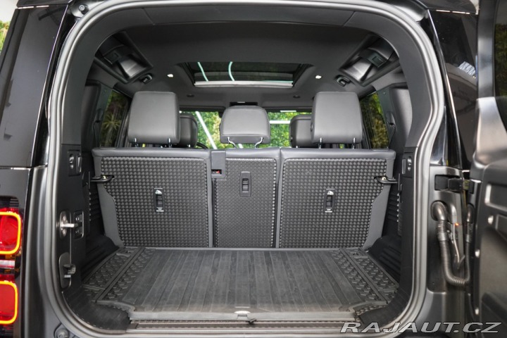 Land Rover Defender D250*110*HSE*NEZ.TOP*PANO 2022