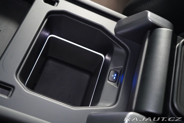 Land Rover Defender D250*110*HSE*NEZ.TOP*PANO 2022