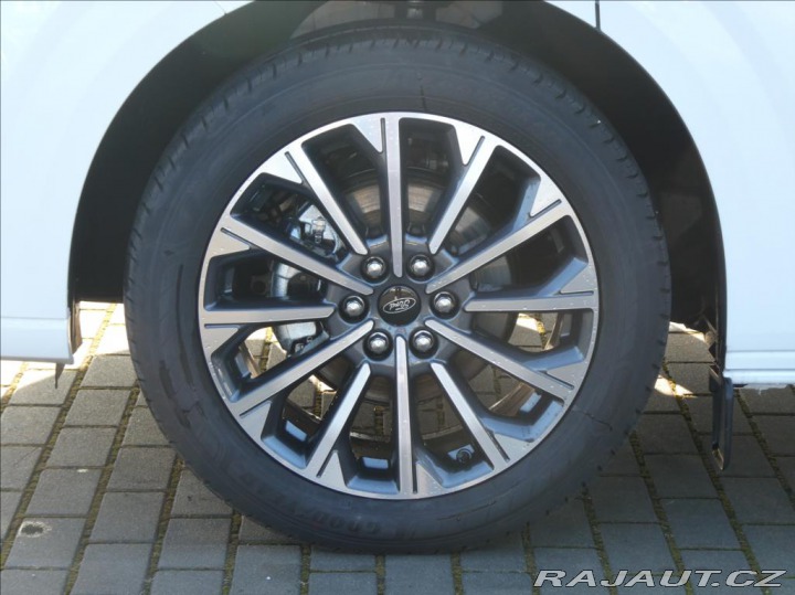 Ford Tourneo Custom 2,0 L2,TITANIUM X,8Míst,A 2026