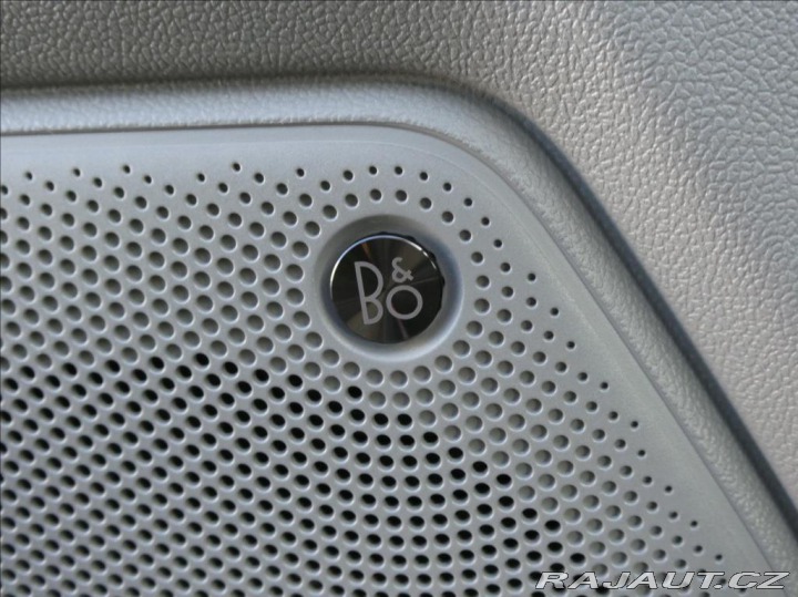 Ford Tourneo Custom 2,0 L2,TITANIUM X,8Míst,A 2026