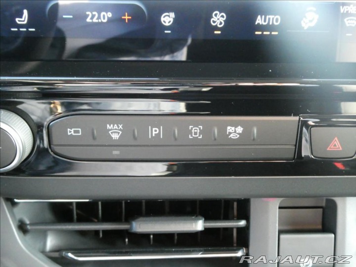 Ford Tourneo Custom 2,0 L2,TITANIUM X,8Míst,A 2026