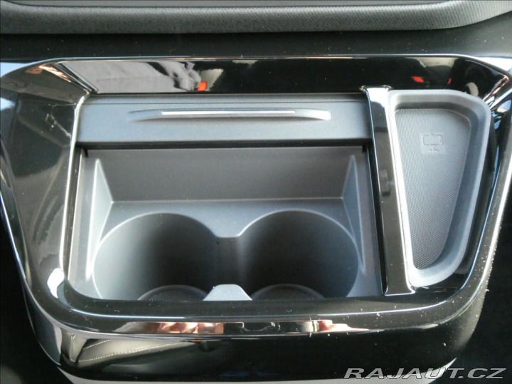 Ford Tourneo Custom 2,0 L2,TITANIUM X,8Míst,A 2026