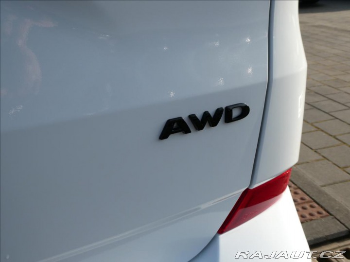 Ford Tourneo Custom 2,0 L2,TITANIUM X,8Míst,A 2026