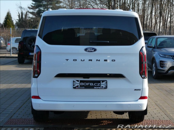 Ford Tourneo Custom 2,0 L2,TITANIUM X,8Míst,A 2026