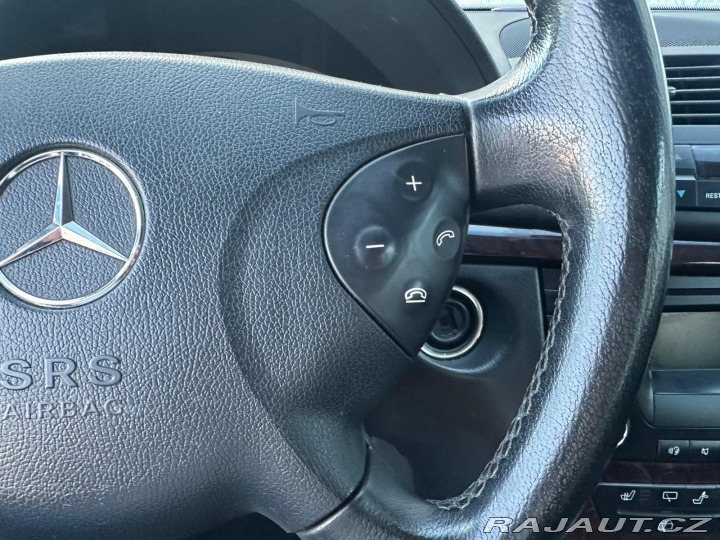 Mercedes-Benz E 320CDi,150KW, VYHŘ.SED., 2004